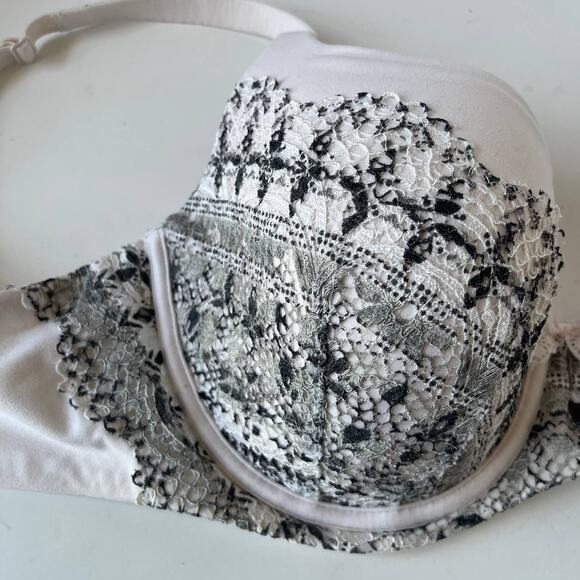 Victoria Secret Body by Victoria Bra Size 34DDD Lined Demi Double Cream Lace - Picture 5 of 16